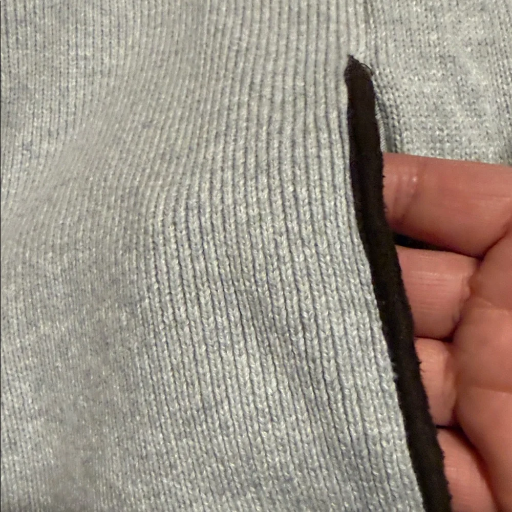 Chaps Men's Gray Sleeveless Sweater Vest - Picture 2 of 4